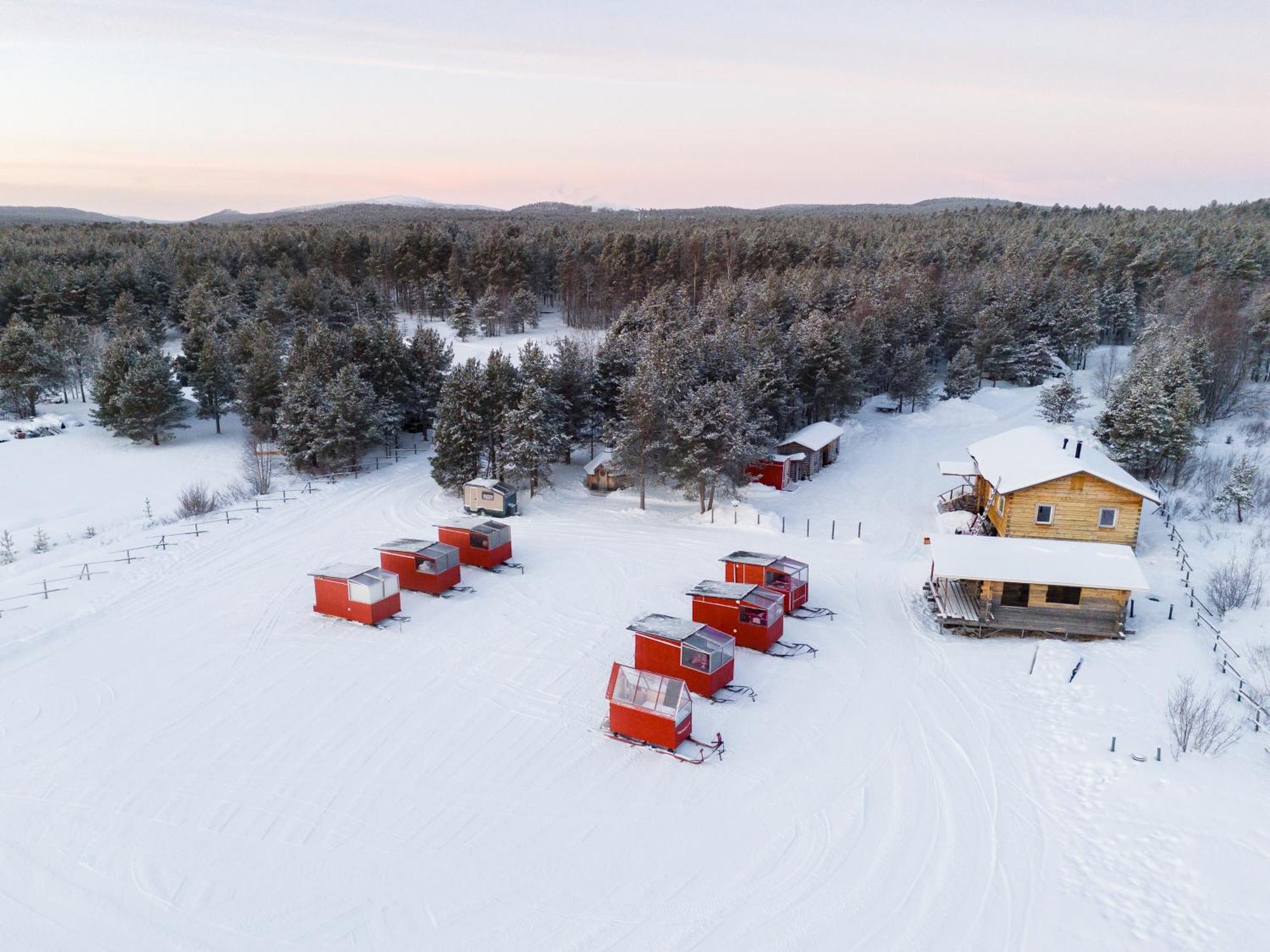 LAKE INARI MOBILE CABINS, INARI
